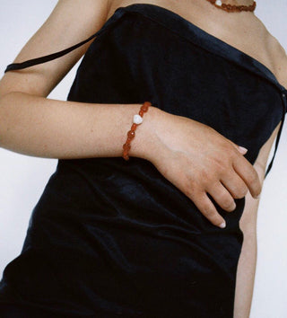 Baroque Pearl and Vintage Red Agate Bracelet & Necklace Set - AROSÈ
