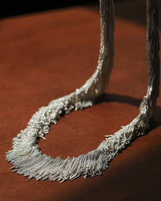 Hand-Woven Silver Fringe Necklace and Bracelet - AROSÈ