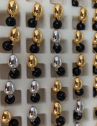 Black Agate Metal-Finish Earrings - AROSÈ