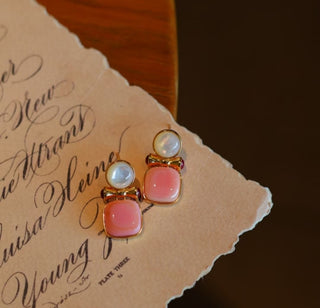 Sterling Silver Earrings with White Mother-of-Pearl and Pink Lip Shell - AROSÈ