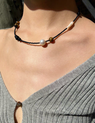 Black Onyx and Pearl Necklace - AROSÈ