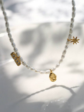 Versatile Pearl Choker Necklace - AROSÈ
