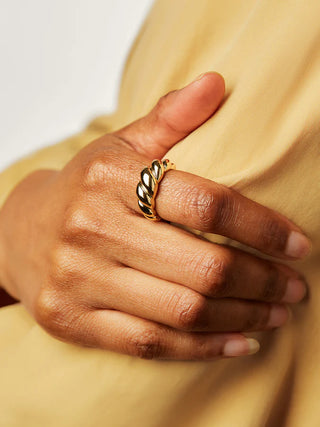 ROPE BOLD RING