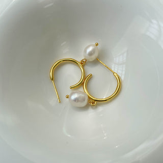 Irregular Freshwater Pearl Dangle Earrings