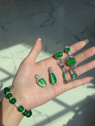 Green Jadeite Bracelet - Eastern Lucky Talisman